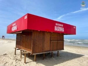 Temporada de verão: Quiosques começam a ser instalados na Beira-Mar