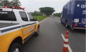 Remoção de árvores na ERS-030 entre Tramandaí e Osório visa aumentar segurança dos motoristas