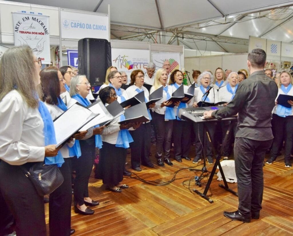 A Feira de Artesanato do Litoral Norte, a Artenorte, teve sua abertura oficial na noite desta Quinta-feira 2 467123659 884716807123234 1697577033148198692 n