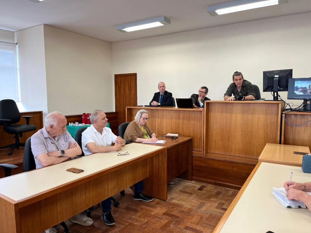 Audiência no Fórum de Osório discute futuro do Hospital São Vicente de Paulo 1 468598352 8466967170068269 8489634072008243843 n