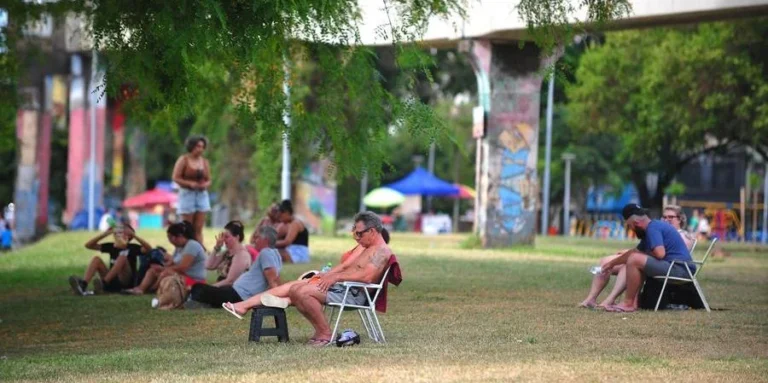 Forte calor vai preceder período de tempestades e vários dias de chuva no RS