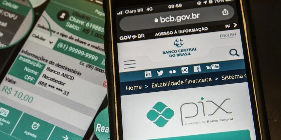 Pix-Banco-Central-pagamento-instantaneo-brasileiro Home