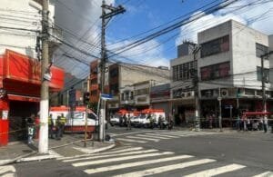 Incêndio atinge Galeria Pagé, no centro de SP, e deixa 3 feridos