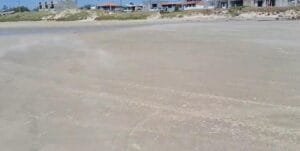 Nordestão intenso no Litoral Gaúcho afasta banhistas e dificulta lazer na praia