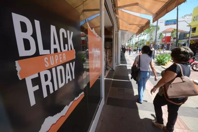 Confira as práticas de segurança digital que ajudam a evitar golpes na Black Friday no RS