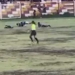 Vídeo: Jogador de futebol morre após ser atingido por raio durante jogo no Peru