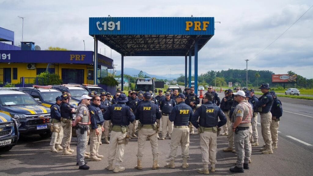 PRF-RS realiza 30ª edição da Operação Temática de Fiscalização de Pesos e Dimensões (OTEPED) 2 469474885 8513267762104876 1653718836810962530 n