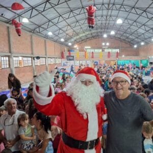 Natal Legal Aguapés reúne mais de 400 crianças em celebração comunitária