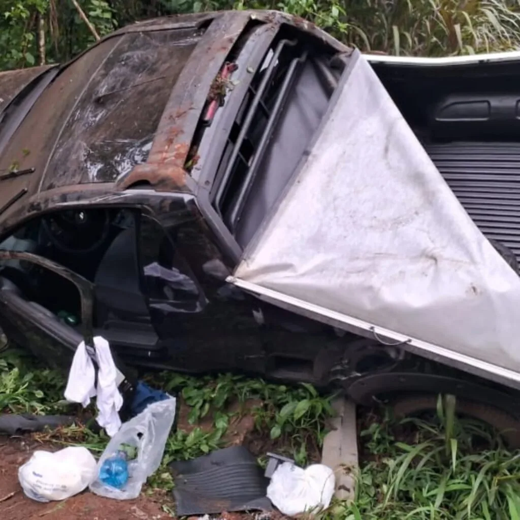 Homem com sinais de embriaguez sofre acidente em Palmitos