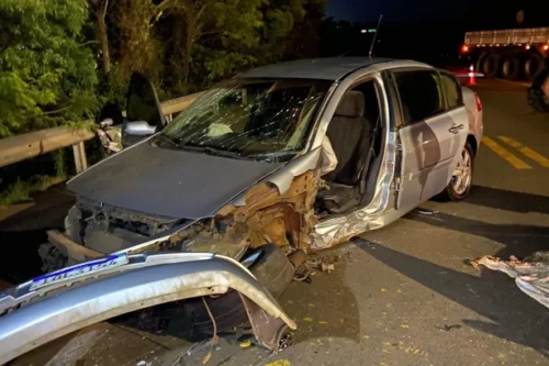 Três pessoas ficam feridas em acidente na BR-285, em Carazinho