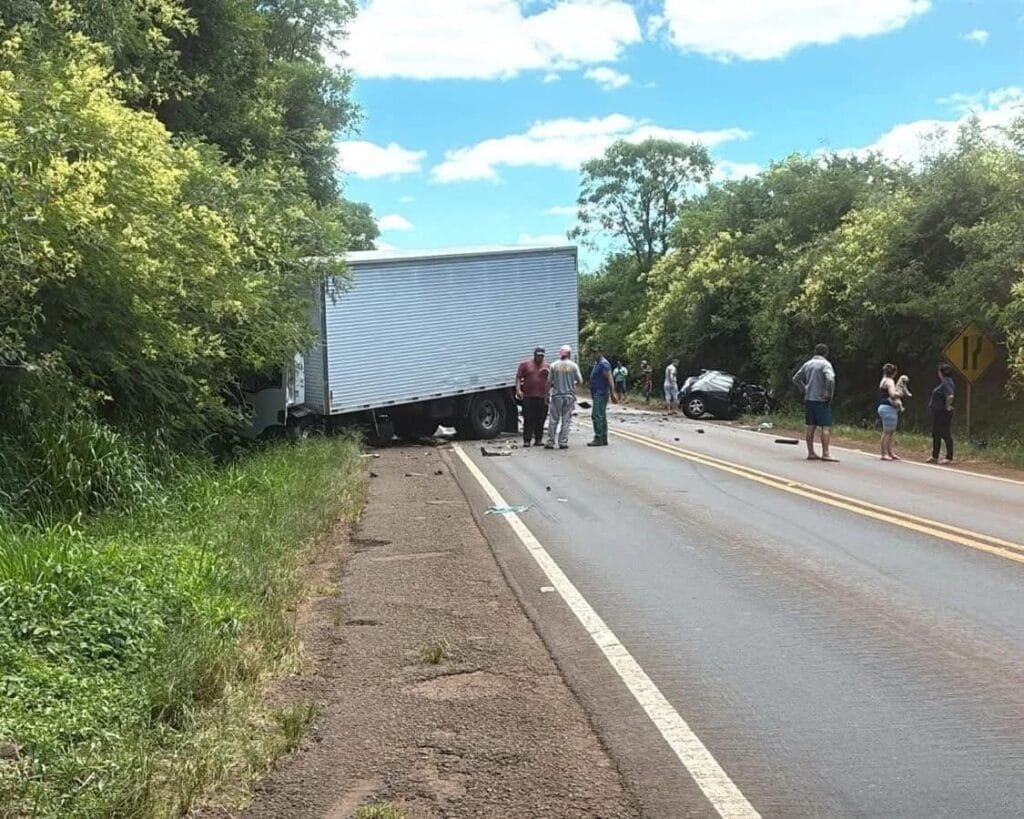 Grave acidente na BR-158 entre Panambi e Condor Grave acidente na BR-158 entre Panambi e Condor