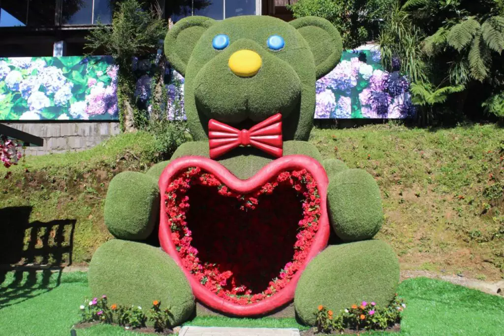 Hortênsias Garden abre as portas na Rua Torta em Gramado com jardins temáticos e esculturas gigantes 3 Hortensias Garden Gramado 9 1024x682 1