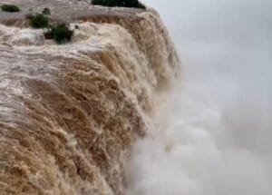 Cataratas do Iguaçu registram volume de água cinco vezes maior do que o normal; veja vídeo