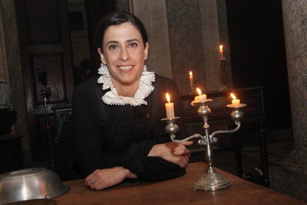 TV Brasil estreia série de Fernanda Torres no próximo sábado (28/12) TV Brasil estreia série de Fernanda Torres no próximo sábado (28/12)