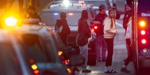 Adolescente mata professor e um aluno em escola dos EUA