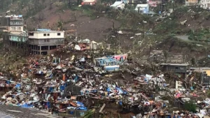 CATÁSTROFE NO ÍNDICO: CICLONE ARRASA ILHA E MORTOS PODEM SER CENTENAS
