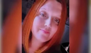 Mulher morre atropelada após descer do carro para checar pneu furado em SC