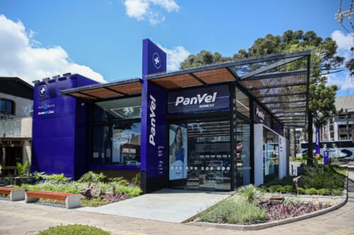 Panvel inaugura nova geração de lojas focadas na experiência de compra e bem-estar do cliente Panvel inaugura nova geração de lojas focadas na experiência de compra e bem-estar do cliente