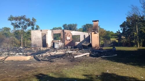 Família de Osório perde tudo em incêndio e pede ajuda para reconstruir a vida