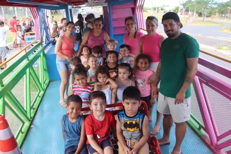Projeto Verão: Alunos da rede municipal participam de passeio pela cidade de Osório 2 474630961 1029400739228493 9005020521405448957 n