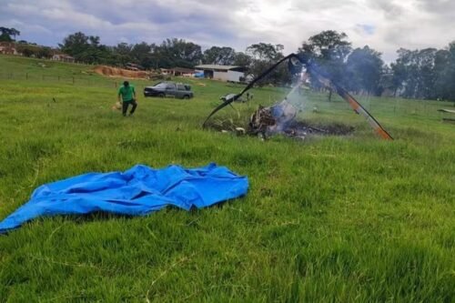 Aeronave cai em fazenda e deixa três mortos em Minas Gerais