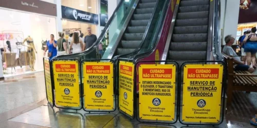 Queda em escada rolante deixa quatro pessoas feridos em shopping de Capão da Canoa