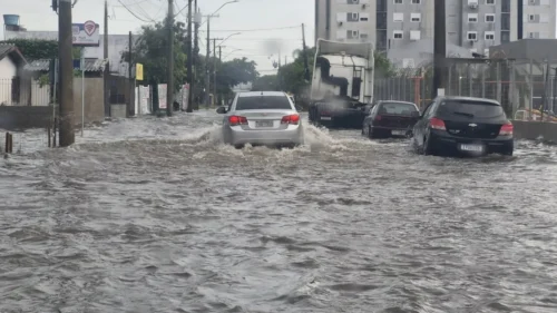 CHUVA FORTE VOLTA A ATINGIR O RIO GRANDE DO SUL NESTA QUARTA