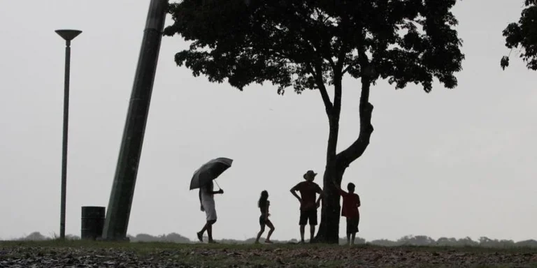 Domingo terá calor intenso e alto risco de temporais no RS, alerta MetSul 19 fff MG 4764 3