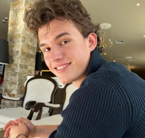 Romeno ateia fogo na casa da família de ex-namorada e mata caseiro a tiros em Balneário Camboriú