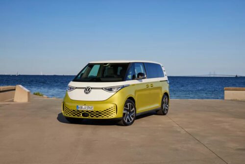 Com nova Kombi elétrica, Guaibacar promove ativação de marca no Litoral Norte