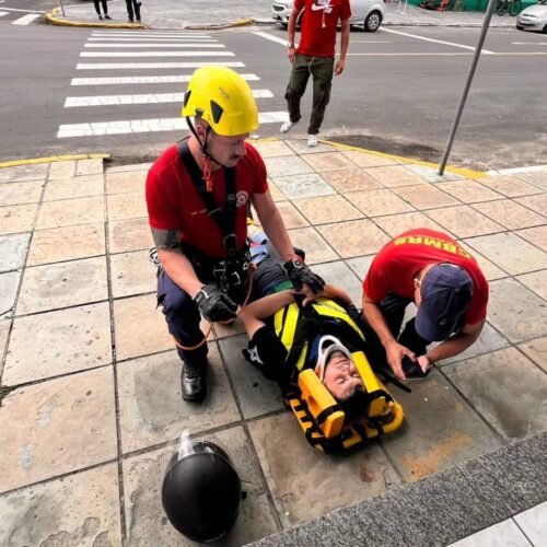 Colisão entre carro e moto deixa motociclista ferido em Osório