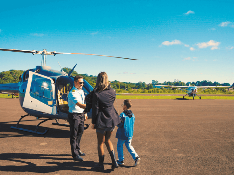 Helisul chegou em terras gaúchas Com mais de 50 anos em experiência em voos 12 HELISUL