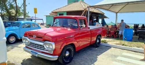 MAIS DE 200 CARROS ANTIGOS PARTICIPAM DO VOLKS BEACH EM ATLÂNTIDA SUL