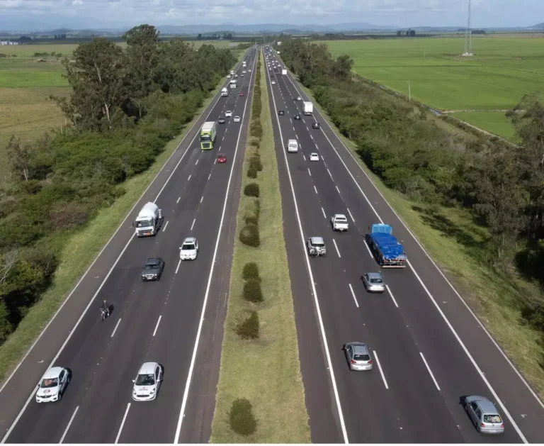 Mais de 100 mil veículos devem passar pela Freeway rumo ao Litoral Gaúcho neste Fim de Semana 4 freeway 1