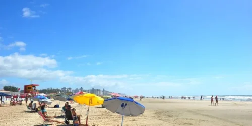 Sábado tem tempo bom e mar agitado no Litoral Norte