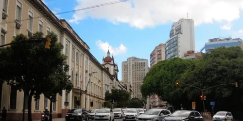 Sexta-feira será de sol e temperaturas altas