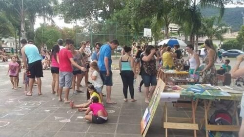 BAZAR ARTECONTRO SERÁ REALIZADO NESTE DOMINGO NA PRAÇA DAS CARRETAS