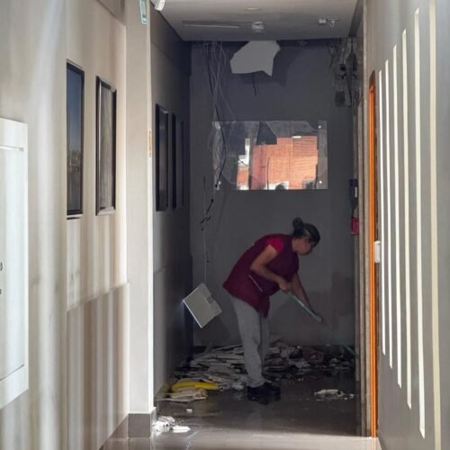 Moradores de edifício evacuam prédio em Osório após estouro de caixa d'água 2 486165550 9122739871157659 6199364229446939021 n