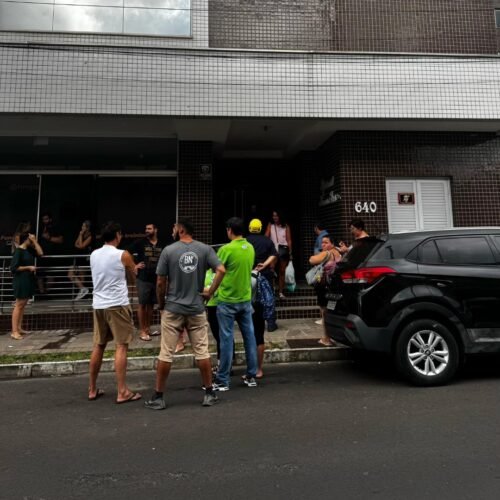 Moradores de edifício evacuam prédio em Osório após estouro de caixa d’água