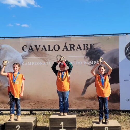 Pequena Amazona de Osório, Maria Luiza Camargo brilha na primeira etapa do Campeonato Domados do Pampa 2025