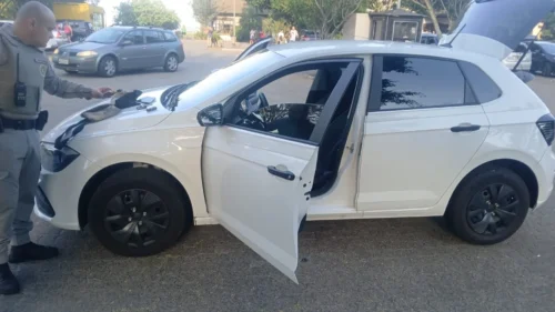 Furto em veículo na BR-101, em Osório, termina com recuperação dos objetos e prisão de suspeitos