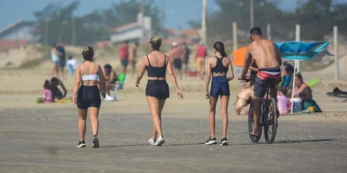 Sábado será de calor no RS, com pancadas de chuva em algumas regiões