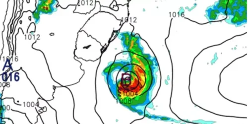 Formação de ciclone influencia Quinta-feira de chuva, com risco de temporais no RS