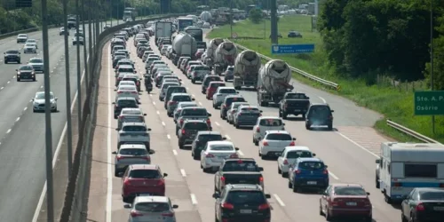 Freeway e RS 040 têm quase 50 quilômetros de congestionamento