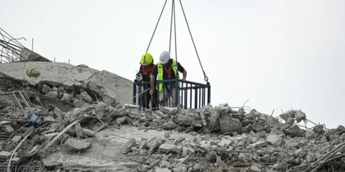 Operações de resgate continuam após terremoto que deixou 1,7 mil mortos em Mianmar