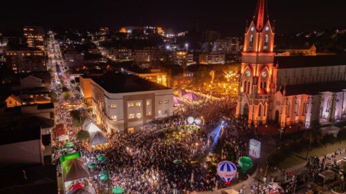 MAIS DE 725 MIL GROSTOLIS FORAM COMERCIALIZADOS NO FIM DE SEMANA EM GARIBALDI