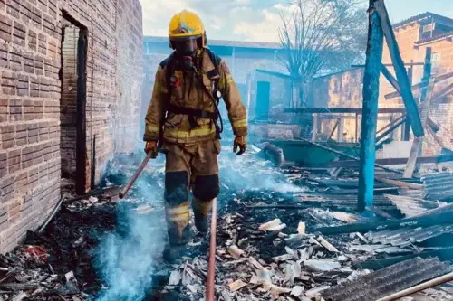 Criança que morreu durante incêndio em Taquara receberia festa de aniversário no mesmo dia