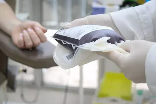 Com estoques baixos, Hemocentros do Rio Grande do Sul apelam por doações de sangue