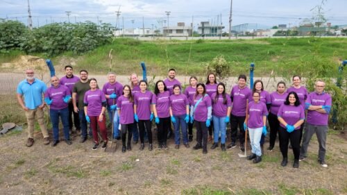 Voluntariado da Corsan amplia área verde de estação no Litoral com o plantio de 100 mudas de bambu