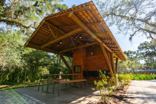 Tradicional local para o churrasco entre amigos e família, Parque do Caracol inaugura 12 novas churrasqueiras